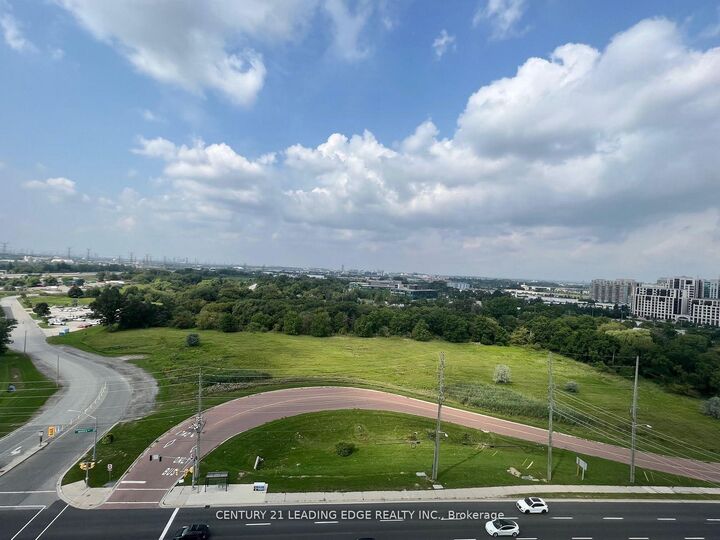 Property Photo:  10 Rouge Valley Drive W 1215  ON L6G 0G9 