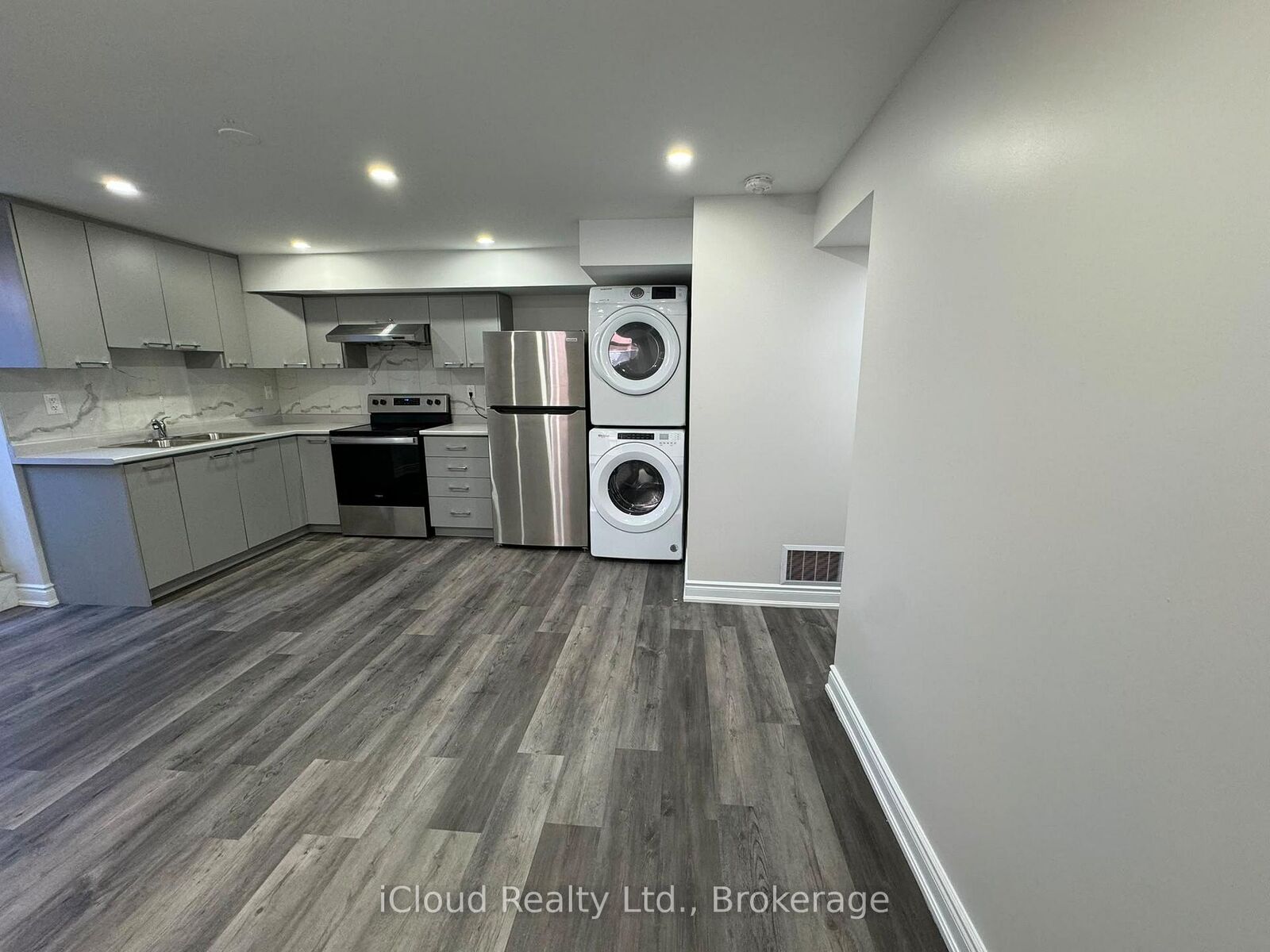 Property Photo: 35 Velvet Grass Lane ON L6R 1X8