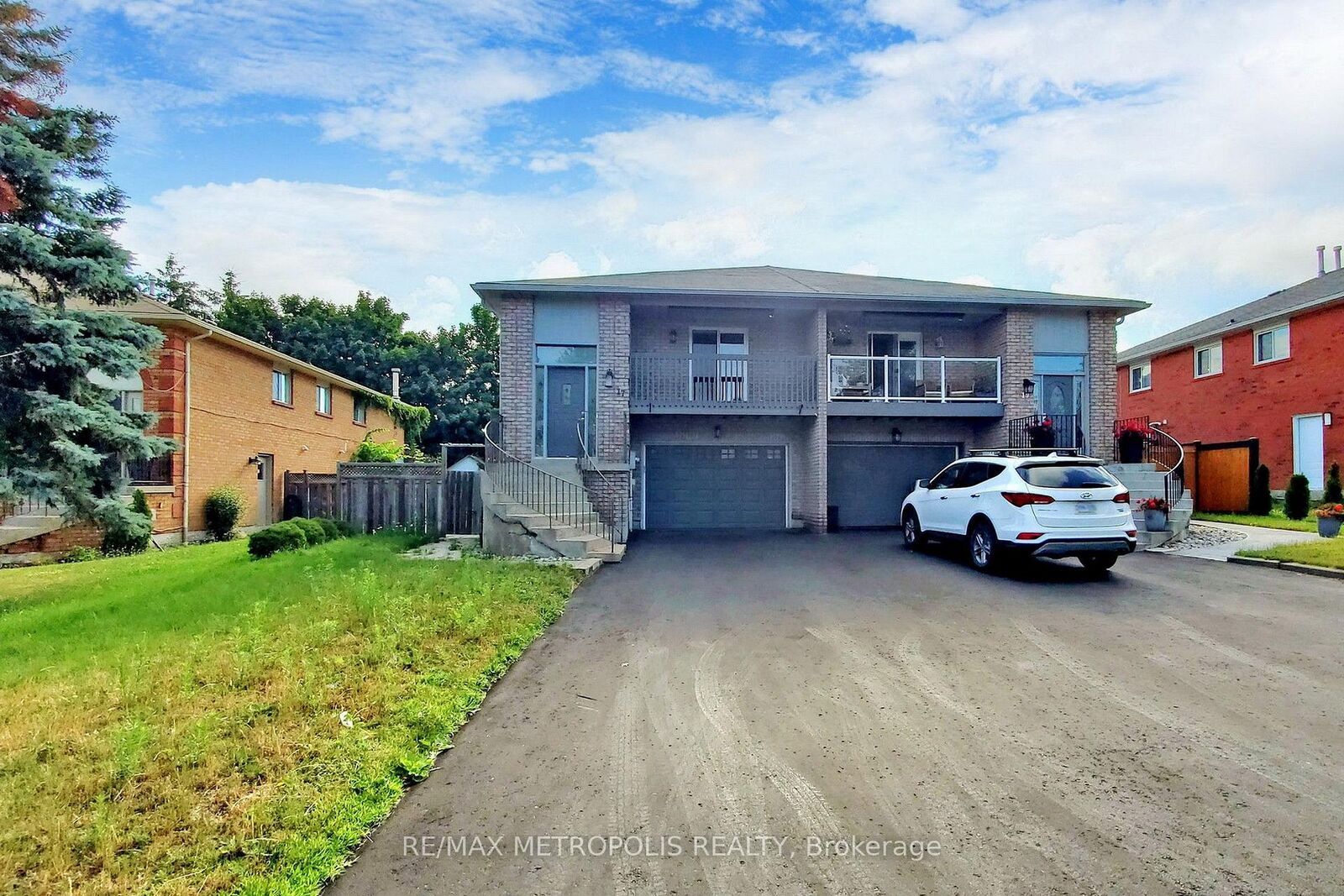 Property Photo: 17 Porritt Street Lower ON L4N 6Y5