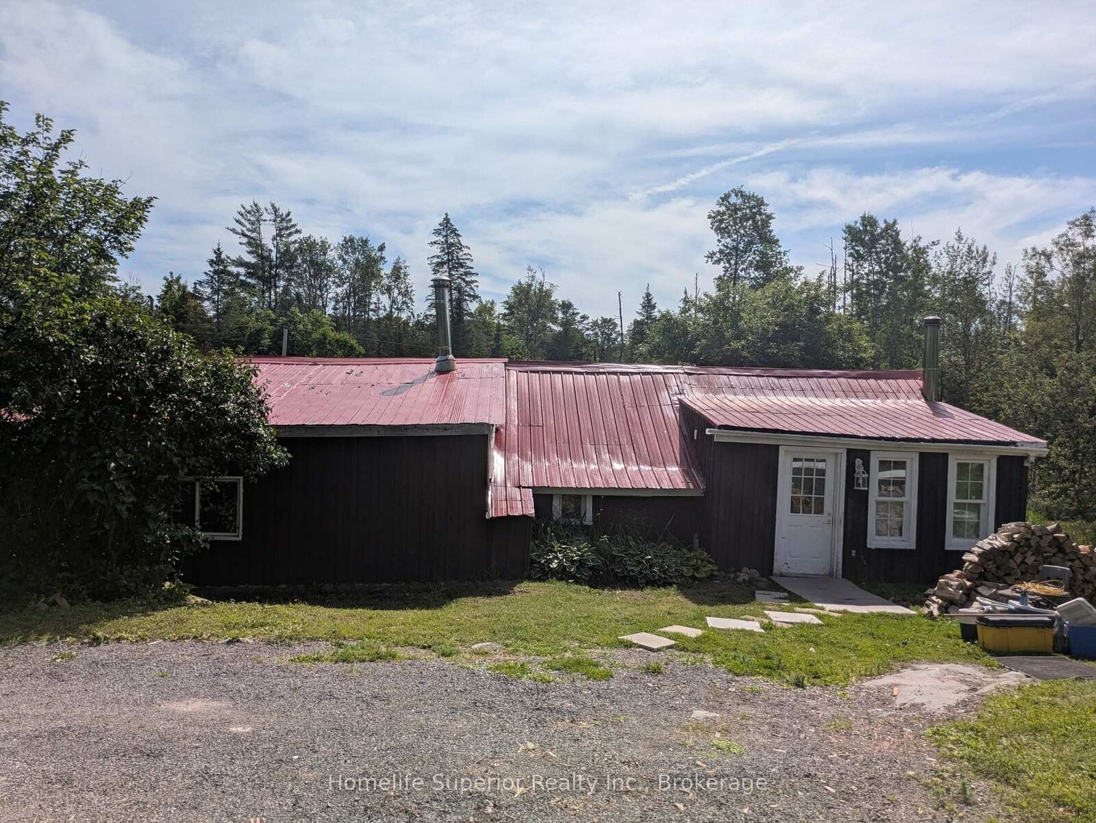 Property Photo: 984 Cleveland Road ON K0K 1Y0