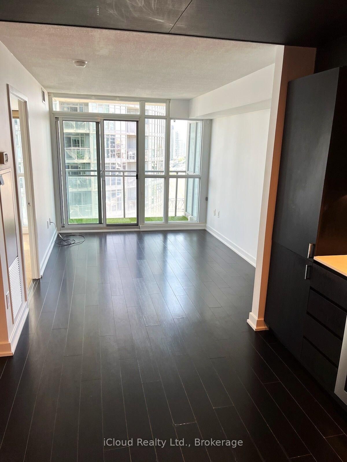 Property Photo: 15 Iceboat Terrace 2711 ON M5V 4A5