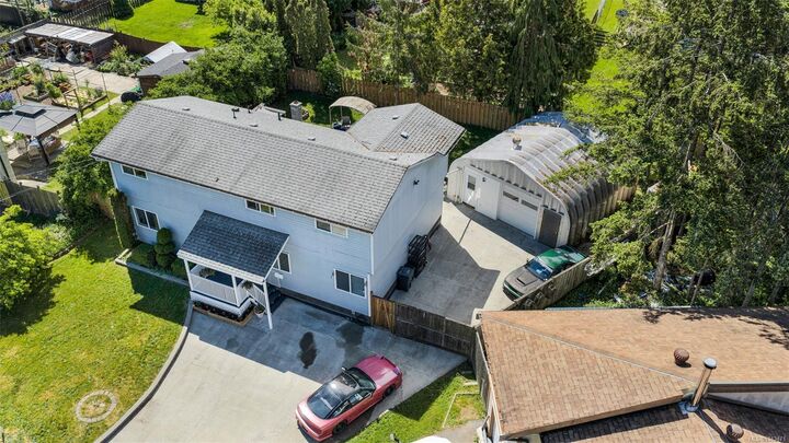 3338 Glacier St — photo 1