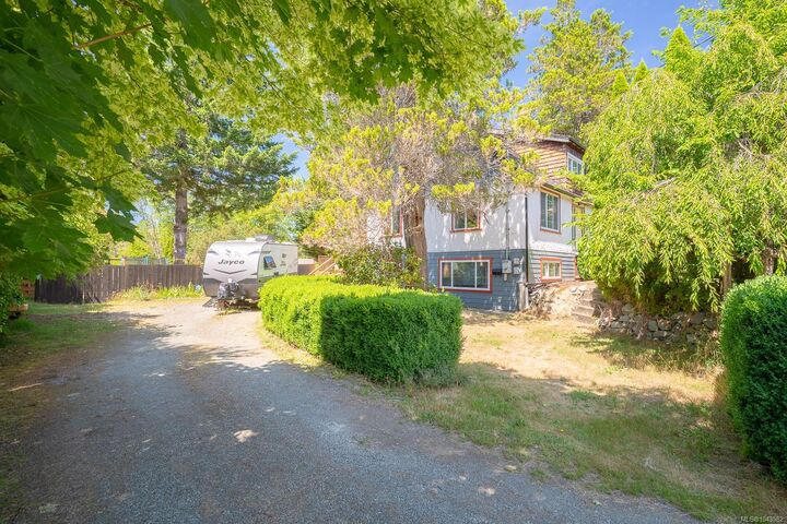 Property Photo: 5114 Josephine St BC V9Y 7G8