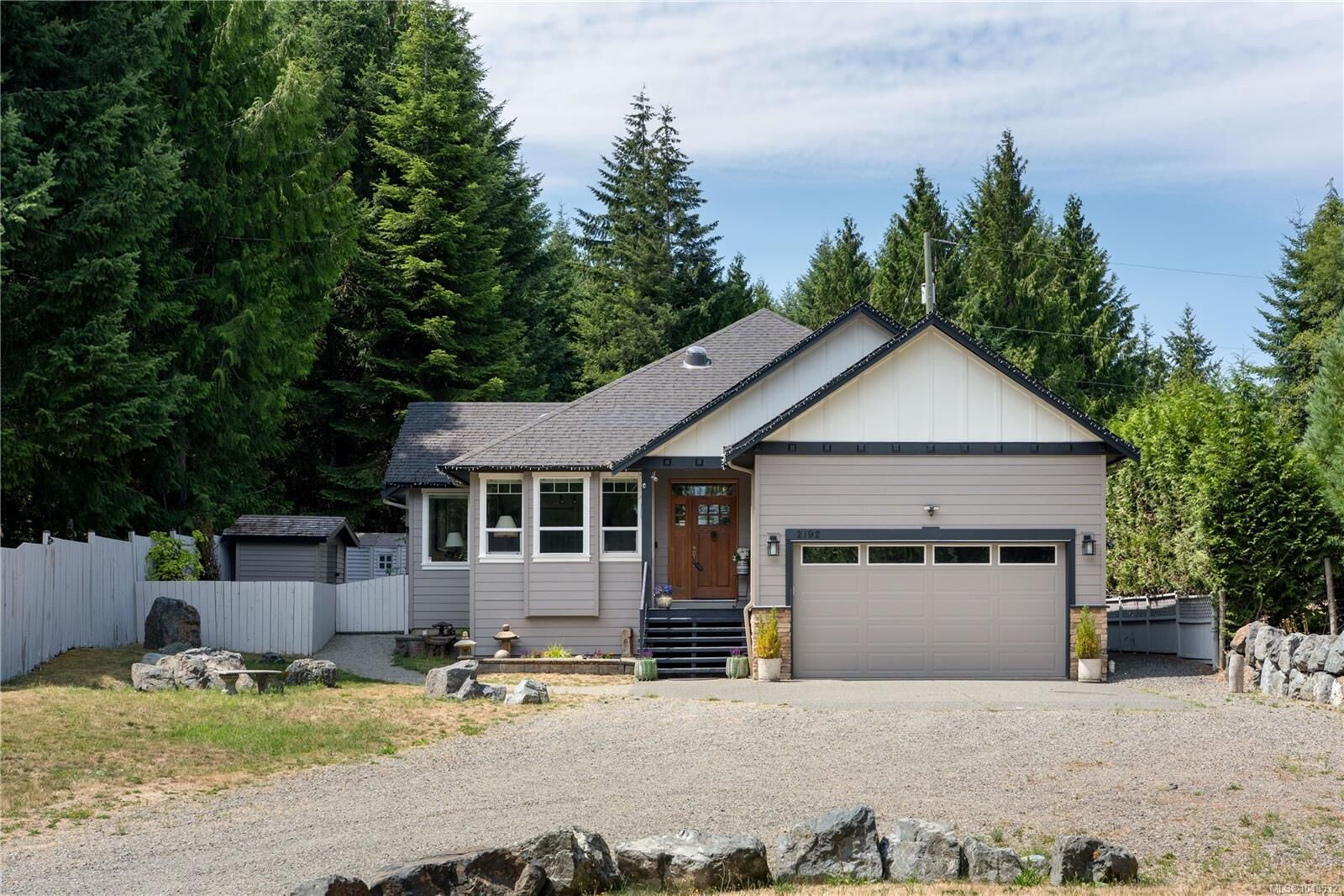 Property Photo: 2192 Baron Rd BC V8H 0K4