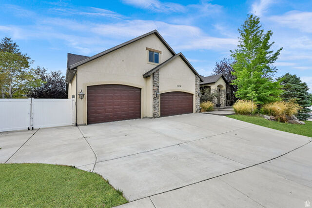 Property Photo: 14278 S Friendship Dr W UT 84096