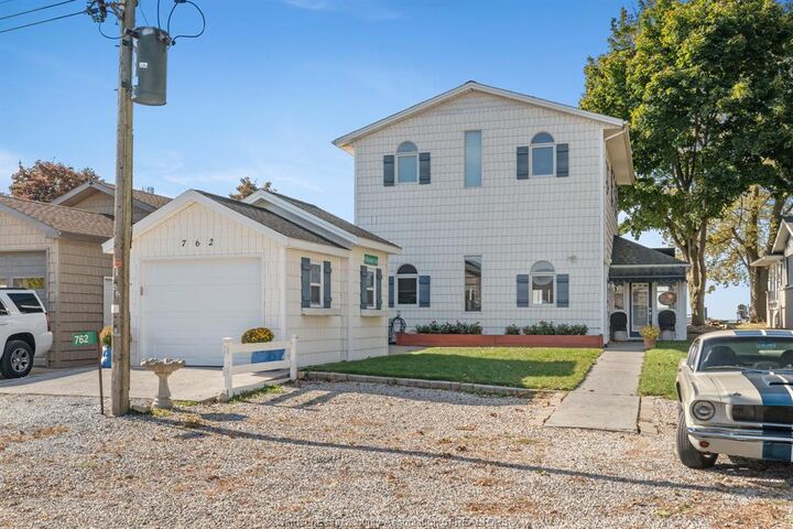 762 Point Pelee Drive — photo 1