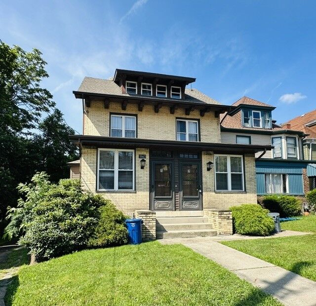 Property Photo:  1663 Suburban Ave  PA 15216 