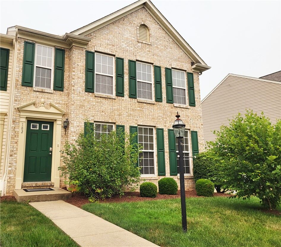 Property Photo:  182 Blue Grass Circle  PA 15146 