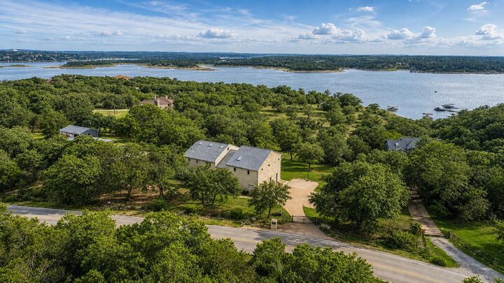 Property Photo: 4804 Eck Lane TX 78734