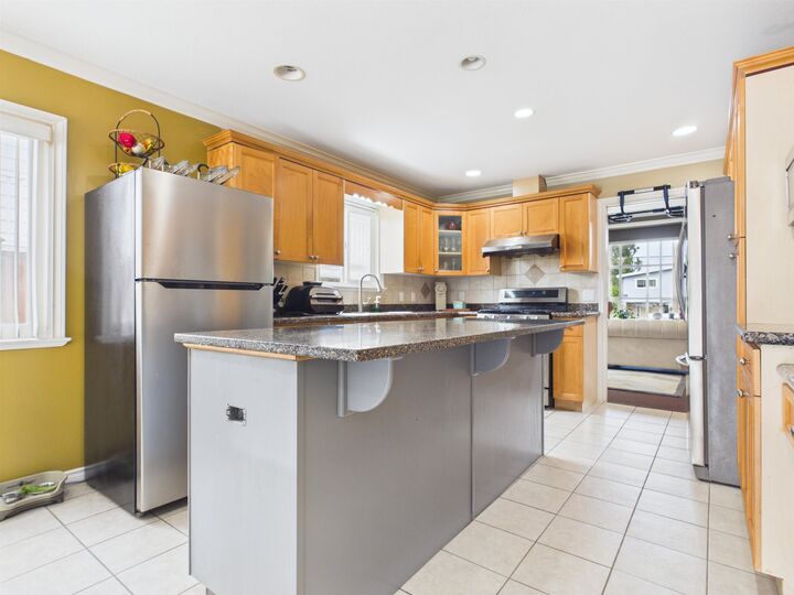 Property Photo: 6615 Dufferin Avenue BC V5H 3T2