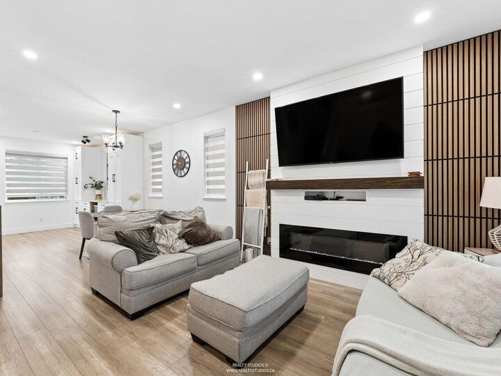 Property Photo: 14912 57 Avenue BC V3S 8W3