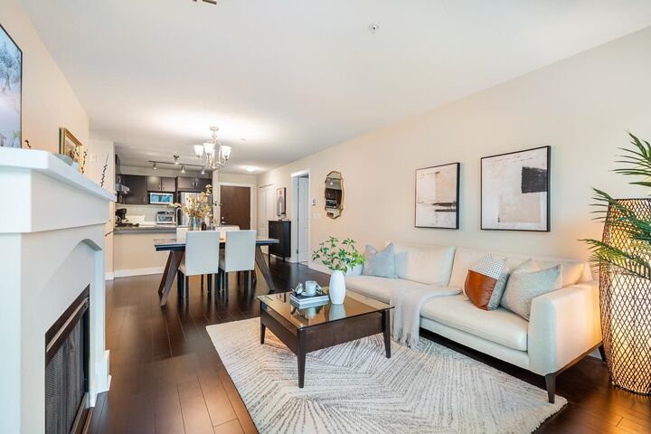 3110 Dayanee Springs Boulevard 302 — photo 1