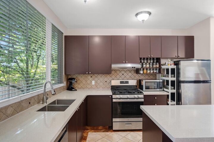 Property Photo: 10280 242B Street BC V2W 1Y1
