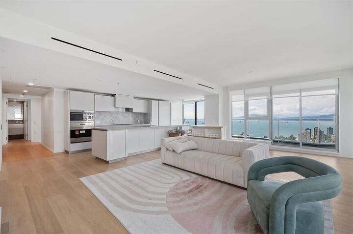 Property Photo: 899 Pacific Street 3X03 BC V6Z 1X3