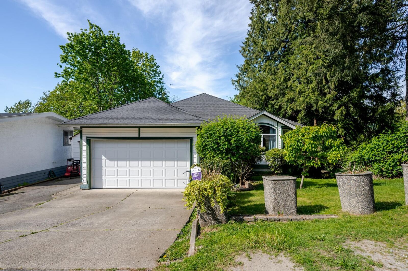 Property Photo: 13747 115 Avenue BC V3R 2P1