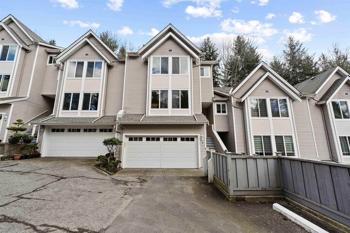 2600 Beaverbrook Crescent 5 — photo 1