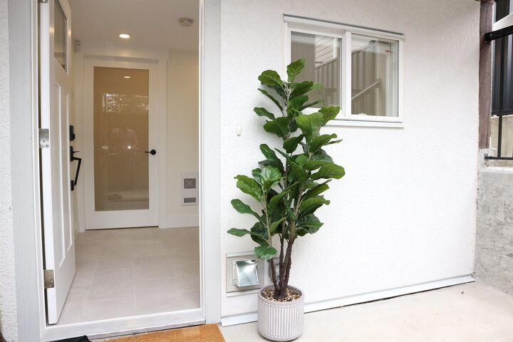 Property Photo:  688 Cassiar Street  BC V5K 2L7 