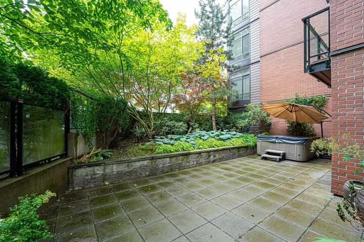Property Photo: 733 W 3rd Street 105 BC V7M 0C8