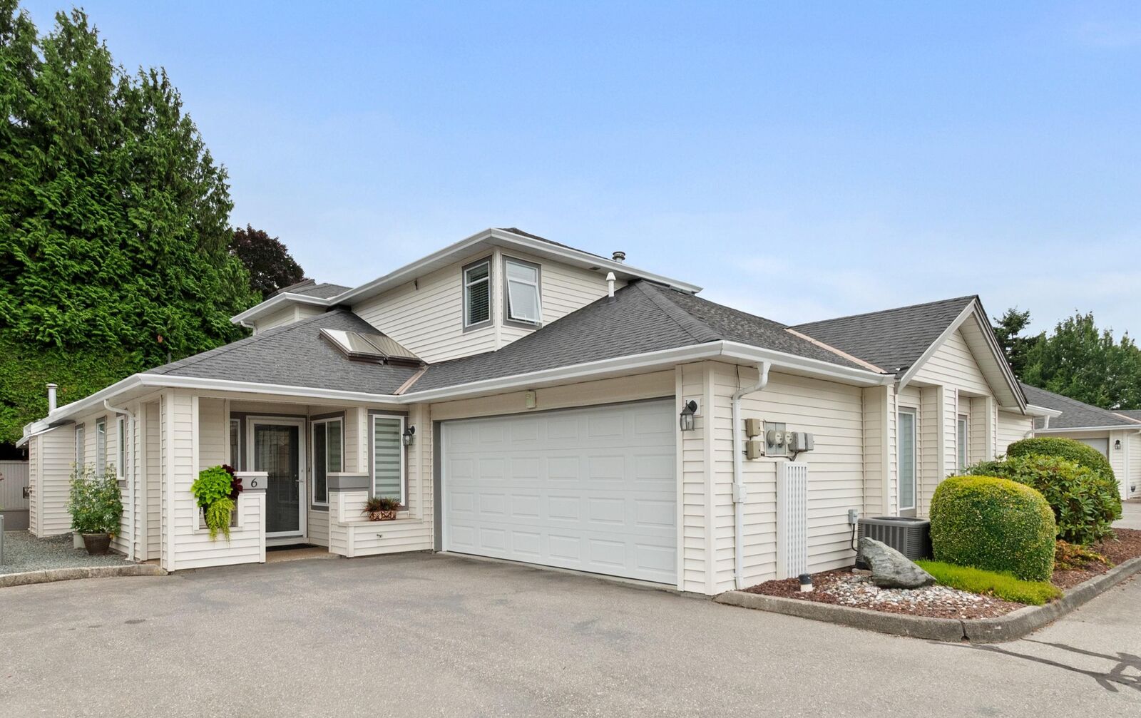 Property Photo: 45302 Jasper Drive 6 BC V2R 3E9