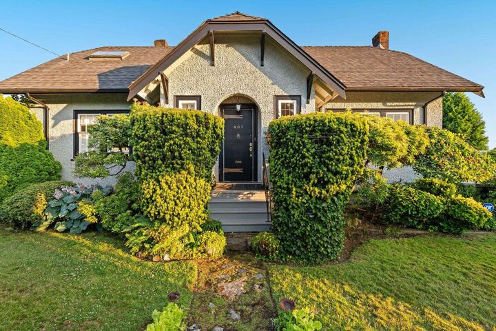 401 Somerset Street — photo 1