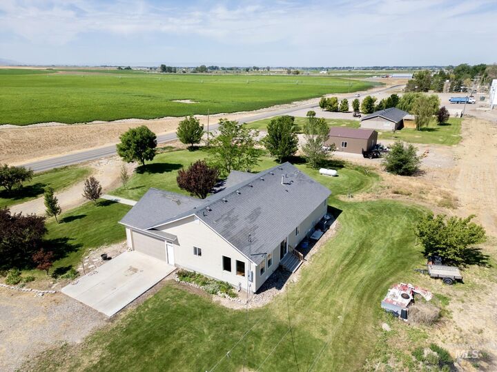 Property Photo:  1240 E 600 N  ID 83350 