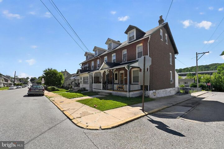 Property Photo:  798 Madison Street  PA 19320 