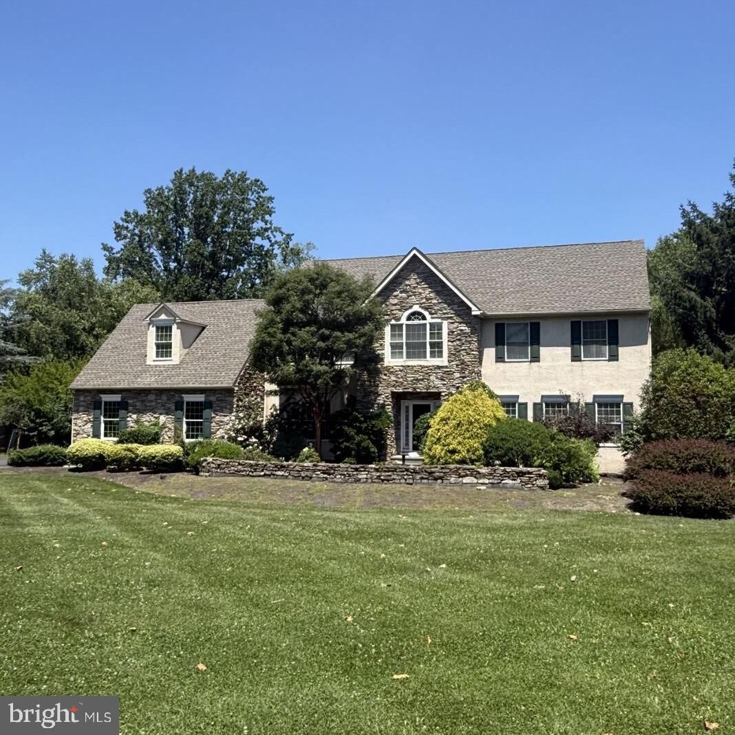 Property Photo: 694 Lindsey Way PA 19044