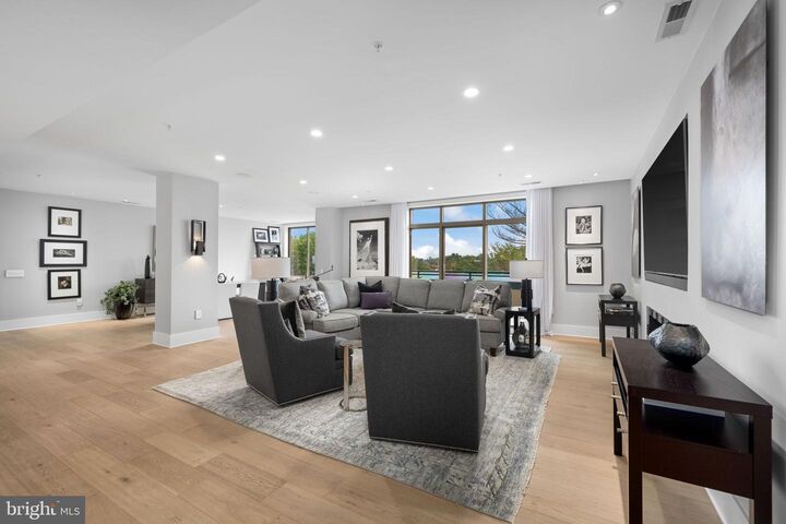 Property Photo: 1450 Emerson Avenue 317 VA 22101