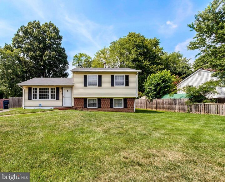 Property Photo: 4904 Lawrence Street VA 22309