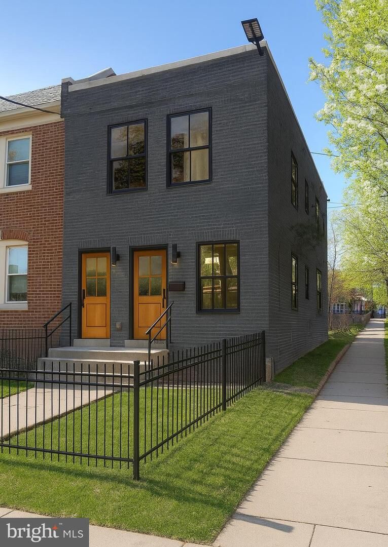 Property Photo: 1721 Q Street SE DC 20020