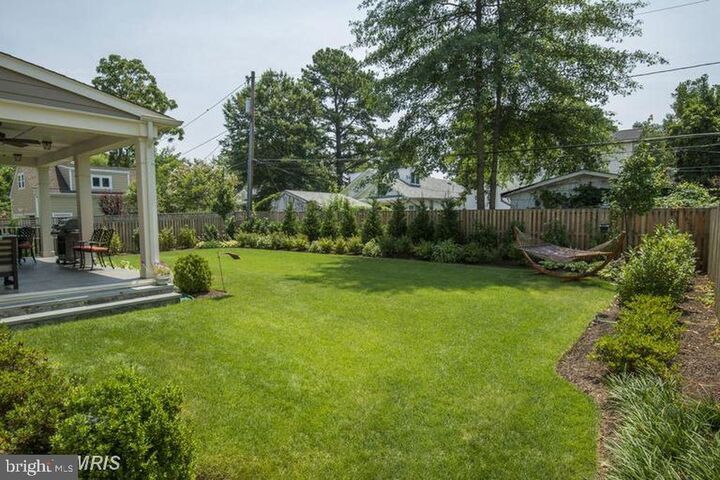 Property Photo: 812 21st Street S VA 22202