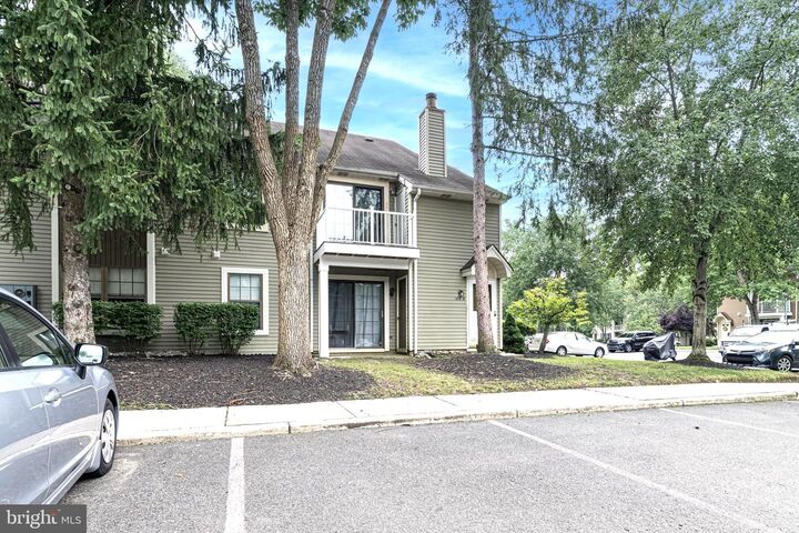 Property Photo:  186-B Collin Court  NJ 08054 