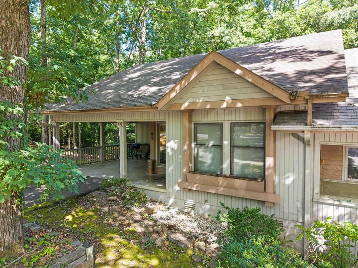 Property Photo: 44 Esmeralda AR 71909