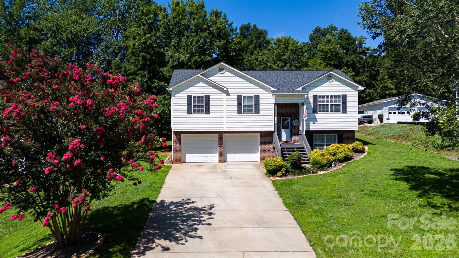 Property Photo:  202 Raintree Lane  NC 28655 