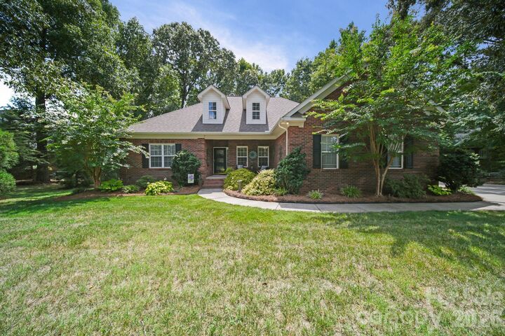 Property Photo: 2905 Telefair Lane NC 28110