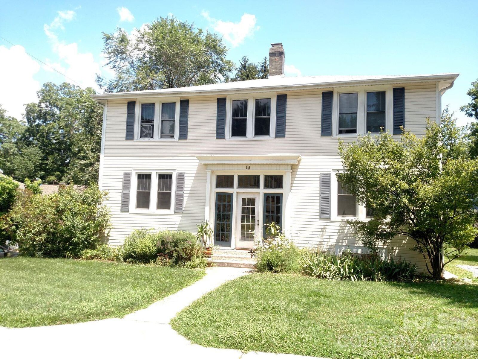 Property Photo: 19 Saluda Street NC 28806
