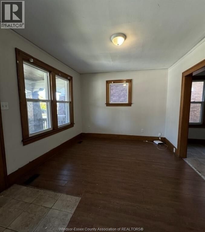 Property Photo: 521 Rankin Avenue ON N9B 2R6