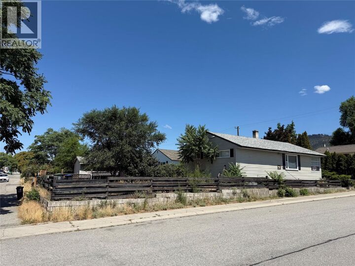 Property Photo:  1297 King Street  BC V2A 4S9 