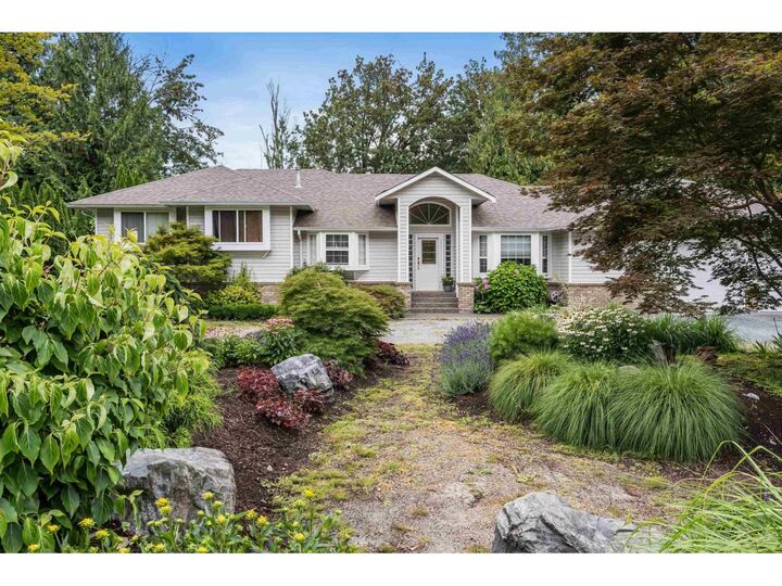 6277 256 Street — photo 1