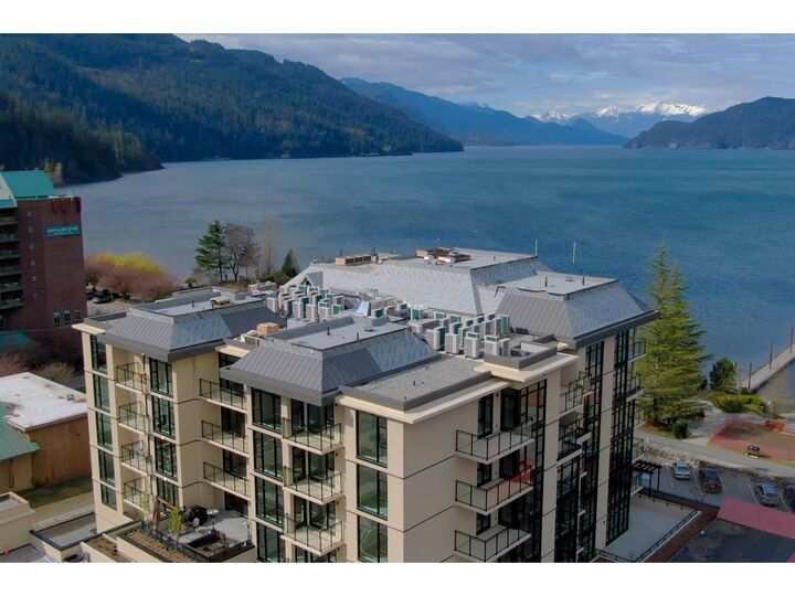 Property Photo: 120 Esplanade Avenue 303 BC V0M 1K0