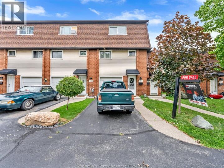 Property Photo: 6312 Thornberry ON N8T 3A2