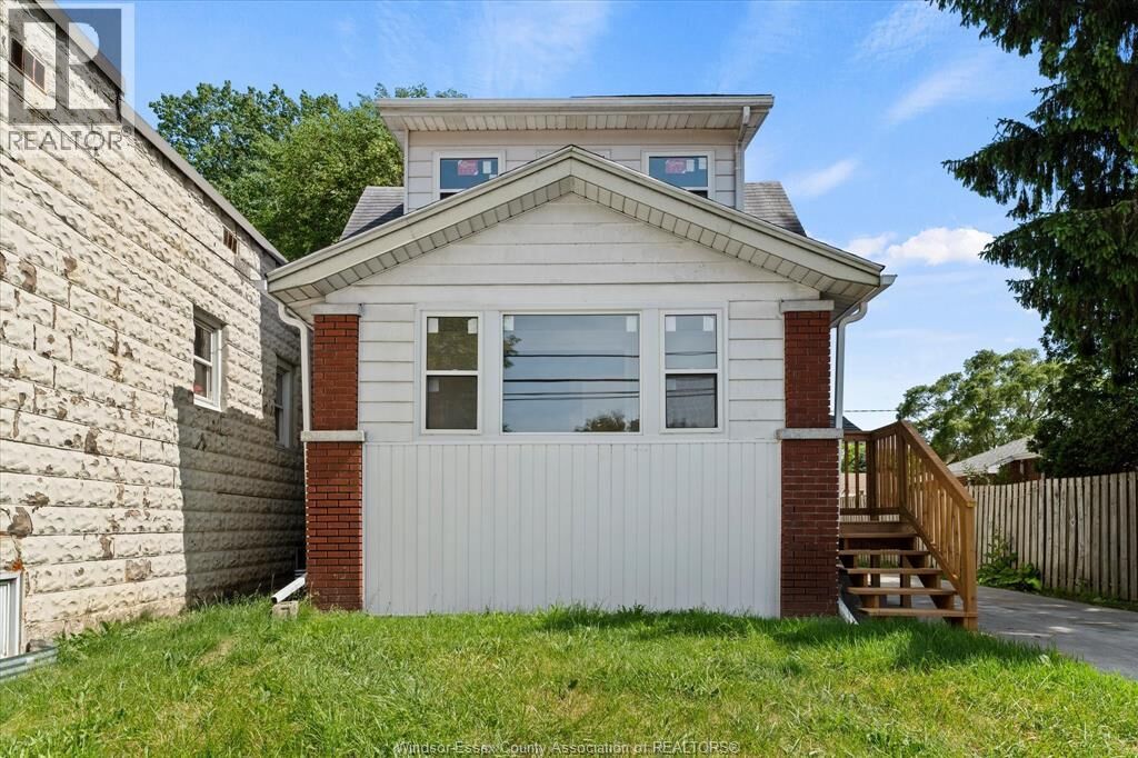 Property Photo: 6045 Wyandotte Street East ON N8S 1N3