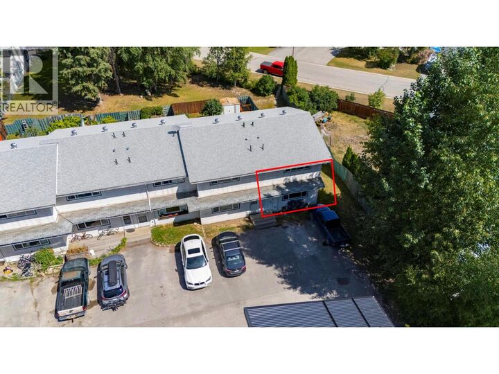 Property Photo: 400 5th Avenue 18 BC V0A 1H0