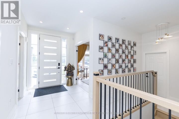Property Photo: 445 Julia Drive ON L3C 0E7