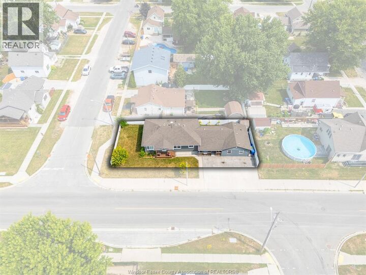 Property Photo:  439 St. Peter Street  ON N0R 1A0 