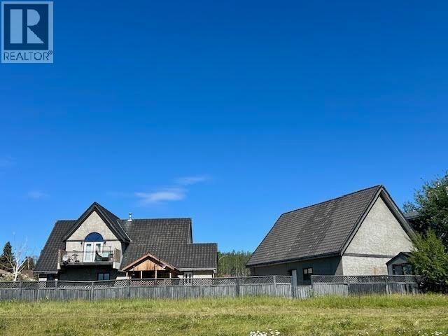 Property Photo: 5516 Minnaker Crescent BC V0C 1R0