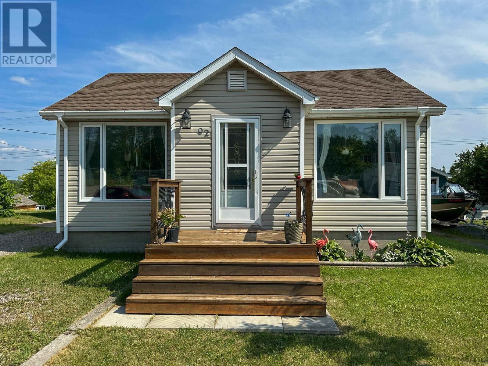 Property Photo: 92 Lassie Rd ON P0V 1C0