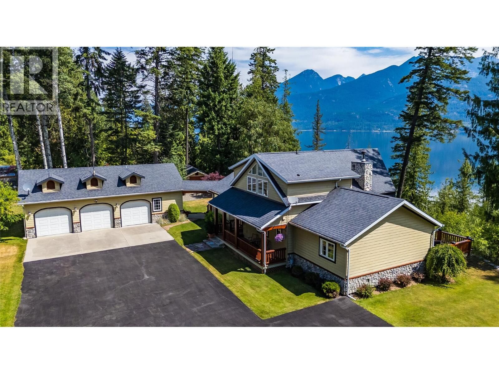 Property Photo: 4830 Fletcher Creek Frontage Road BC V0G 1M0