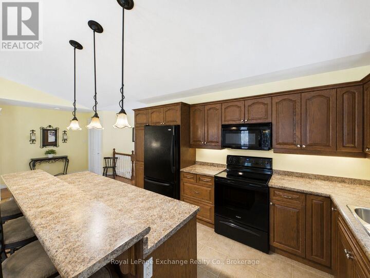 Property Photo: 651 Pipers Court ON N2Z 0A1