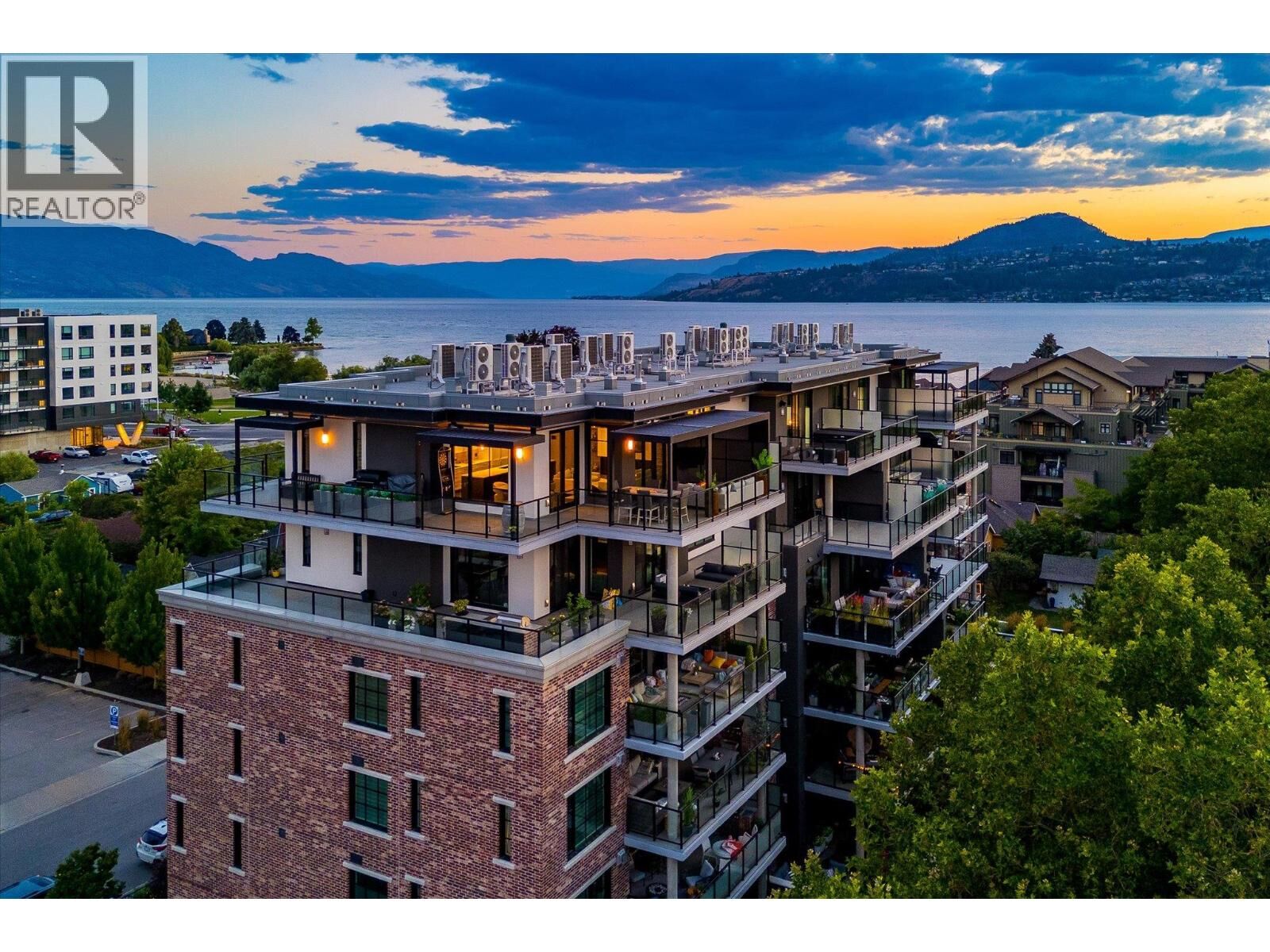 Property Photo: 460 Groves Avenue 602 BC V1Y 4Y5